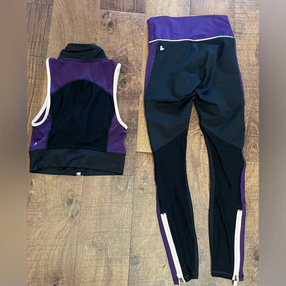 fabletics Demi Lovato 2 two piece activewear outfit- crop top leggings NWT NEW - Picture 7 of 12